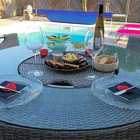 Chez Victoria Erdre 4* Ναντ