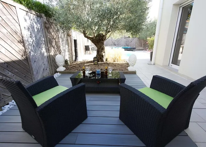 Chez Victoria Erdre Bed & Breakfast 4*